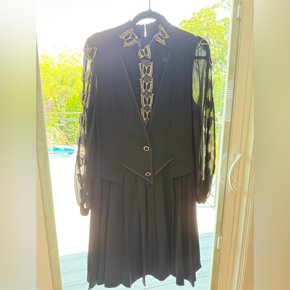 La Pateau Black Butterfly Embroidered Sheer Sleeve Dress M | Elegant A-Line